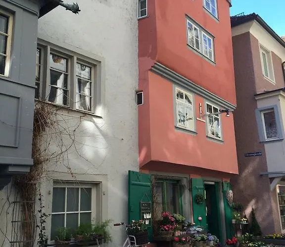 Haus Im Zitronengaessele - Wo Geschichte Auf Inselgefuehl Trifft ホームステイ リンダウ